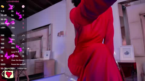 charis_hill online show from December 31, 1:08 pm