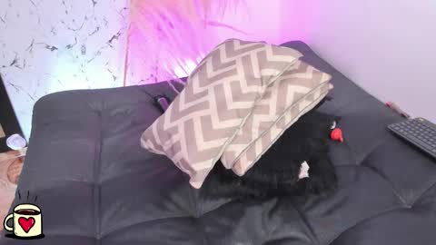 Snapshot of charis_hill chatting on October 29, 3:11 am charis_hill online show from October 29, 3:11 am