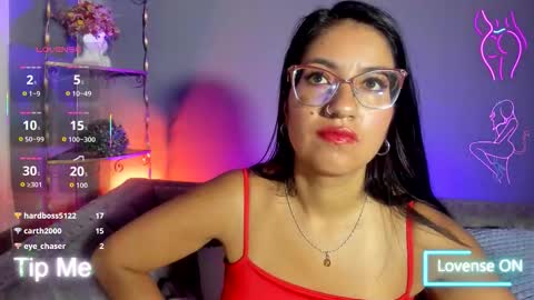 charlhot_ online show from November 13, 2:38 pm