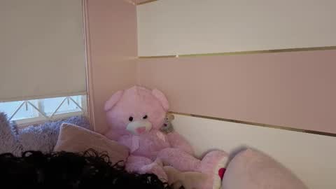 Snapshot of charlote__miller chatting on October 8, 11:47 am You honey online show from October 8, 11:47 am