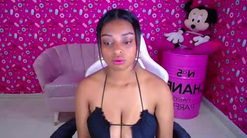 Charlote  online show from January 24, 8:32 pm
