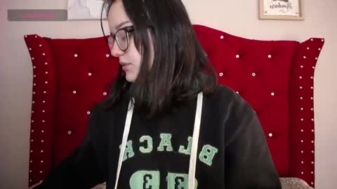 charlotte1_ls online show from January 5, 9:25 pm