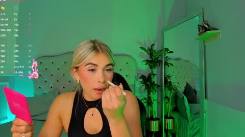 charlotte  grey online show from January 31, 8:43 pm