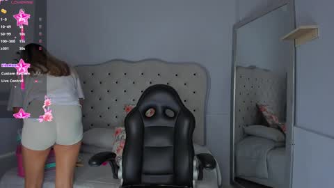 charlotte  grey online show from December 17, 7:48 pm