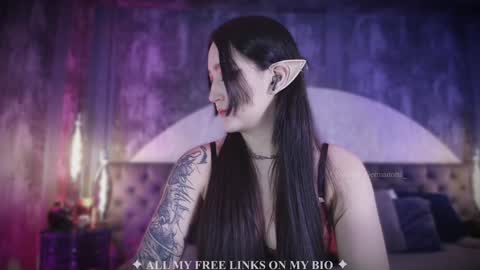 Snapshot of charlotte_germanotta_ chatting on September 10, 5:57 pm Charlotte online show from September 10, 5:57 pm