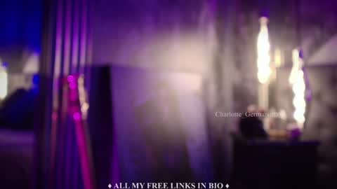 Snapshot of charlotte_germanotta_ chatting on January 10, 3:37 pm Charlotte online show from January 10, 3:37 pm