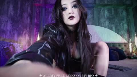 Snapshot of charlotte_germanotta_ chatting on October 14, 7:27 pm Charlotte online show from October 14, 7:27 pm