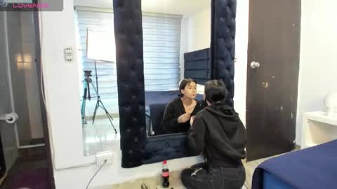 Charlotte online show from October 28, 12:00 pm