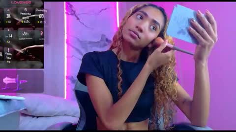 CHARLOTTE online show from December 18, 12:10 pm