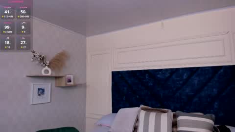 Snapshot of charlotte_mayers chatting on October 22, 11:37 am Charlotte Mayers online show from October 22, 11:37 am