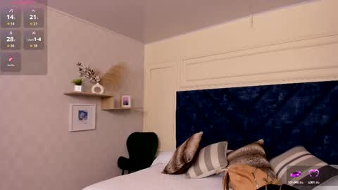 Snapshot of charlotte_mayers chatting on September 29, 11:26 am Charlotte Mayers online show from September 29, 11:26 am