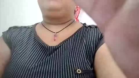 Snapshot of charlotte_rot chatting on September 27, 7:21 pm charlotte_rot online show from September 27, 7:21 pm