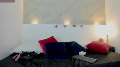 Snapshot of charlotte_taylor01 chatting on September 13, 11:13 pm Charlotte online show from September 13, 11:13 pm