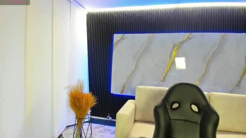 Charlotte  Everyday From 0700 to 1300 Col Time online show from April 17, 11:45 am