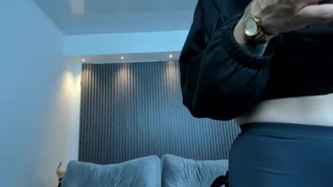 Snapshot of charlotte_whitee1 chatting on October 28, 11:38 am Charlotte  Everyday From 0700 to 1300 Col Time online show from October 28, 11:38 am