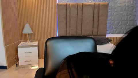 Snapshot of charlotte_whitee1 chatting on October 8, 11:25 am Charlotte  Everyday From 0700 to 1300 Col Time online show from October 8, 11:25 am