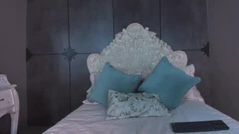 charlottegray_1 online show from October 29, 12:20 pm