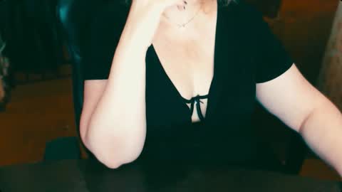 CharlotteXTasty online show from November 6, 10:54 am