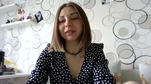 charming__chick online show from June 3, 9:43 am