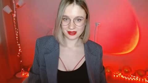 Michelle  online show from January 28, 3:15 am