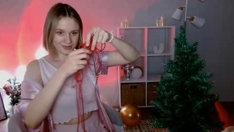 Michelle  online show from December 13, 6:00 am