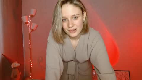 Michelle  online show from January 19, 3:39 am