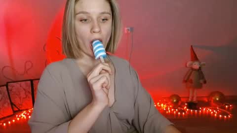 Michelle  online show from January 10, 6:31 am
