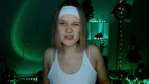 Michelle  online show from December 20, 6:29 am