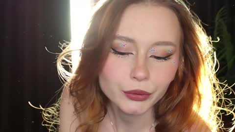 Snapshot of charming_lilly chatting on February 8, 7:04 am Lissa online show from February 8, 7:04 am