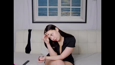 charming_lolla online show from September 29, 4:39 am