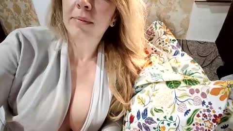 charming_rosse online show from March 27, 8:26 am