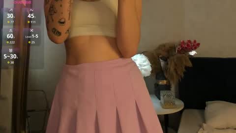 Snapshot of charmingvixen chatting on September 16, 10:12 am Kati online show from September 16, 10:12 am