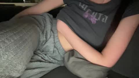 Snapshot of chase_vicky chatting on October 25, 1:02 am Vicky online show from October 25, 1:02 am