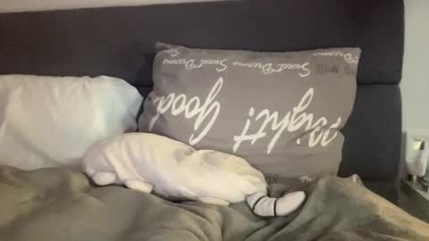 Snapshot of chase_vicky chatting on October 20, 3:59 pm Vicky online show from October 20, 3:59 pm