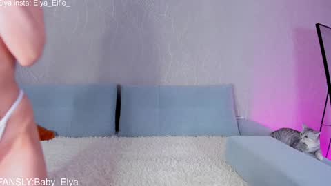 Snapshot of chatur_babes_ chatting on February 1, 11:10 am Im Elya inst Elya Elfie online show from February 1, 11:10 am