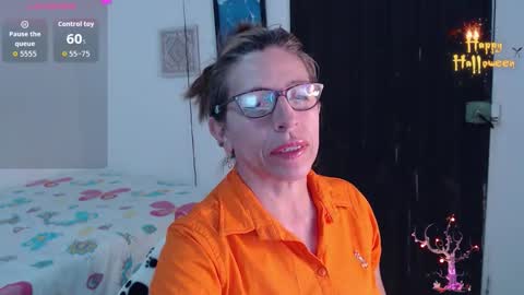 Snapshot of chayla_ruiz chatting on October 10, 9:31 pm CHAYLA VICTORIA RUIZ  online show from October 10, 9:31 pm