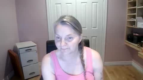 chealsiek online show from February 3, 9:40 pm