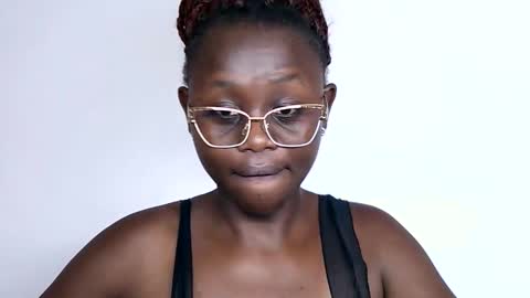 Snapshot of cheeky_charms chatting on September 19, 3:16 am cheeky_charms online show from September 19, 3:16 am