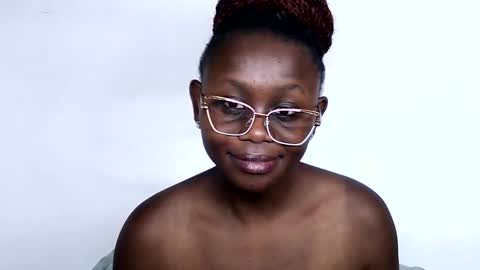 Snapshot of cheeky_charms chatting on October 6, 10:03 pm cheeky_charms online show from October 6, 10:03 pm