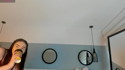 chelsea_bolton_ online show from April 10, 12:22 pm