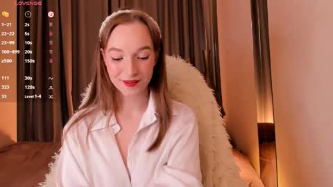 Snapshot of cheril_lady chatting on February 20, 8:47 pm Cheril follow me online show from February 20, 8:47 pm