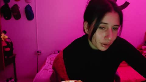 Snapshot of cherry_hc chatting on January 28, 5:00 am Nezumy Rey online show from January 28, 5:00 am