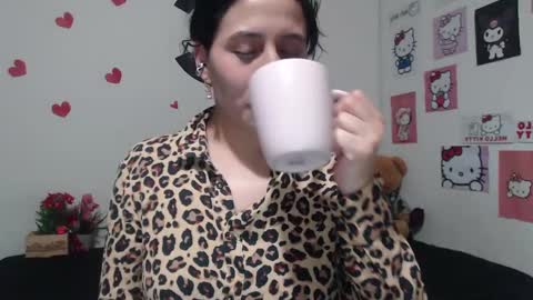 Snapshot of cherry_hc chatting on February 13, 4:22 am Nezumy Rey online show from February 13, 4:22 am