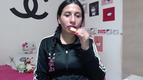 Snapshot of cherry_hc chatting on February 26, 3:57 am Nezumy Rey online show from February 26, 3:57 am