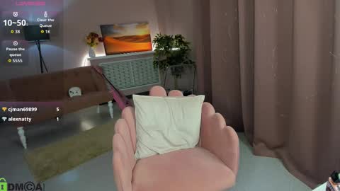 Snapshot of cherry_lexi chatting on September 22, 12:09 am Lexi online show from September 22, 12:09 am