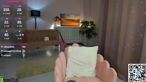 Snapshot of cherry_lexi chatting on September 18, 1:04 am Lexi online show from September 18, 1:04 am