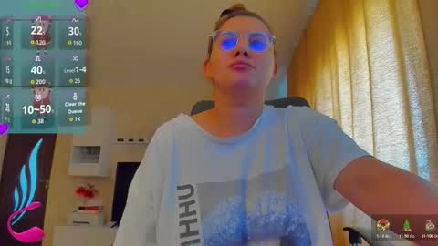 mayra online show from December 18, 9:03 am