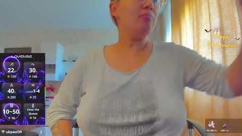 mayra online show from October 19, 7:32 am