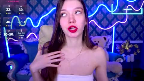 Snapshot of cherry_wipe chatting on October 9, 6:28 am Cherry Wipe online show from October 9, 6:28 am