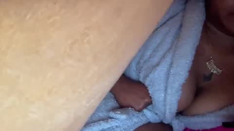 cherryb online show from January 22, 3:31 am